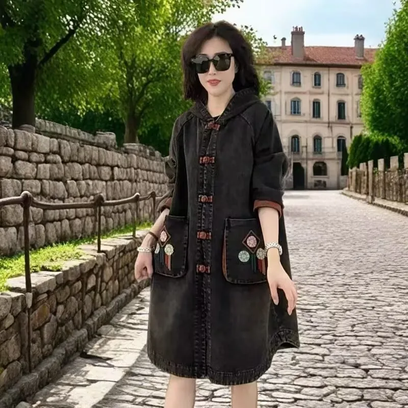 Denim Jacket Women\'s Spring And Autumn 2023New Korean Heavy Industry Embroidered Windbreaker Slim Mother Thin Denim Jacket