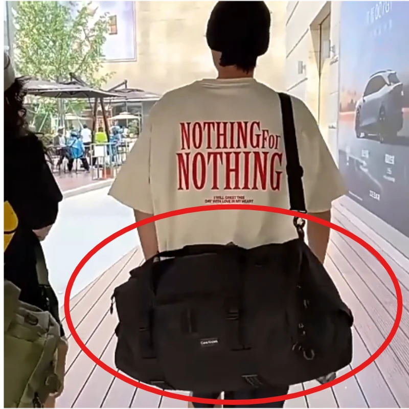 Large-Capacity Outdoor Crossbody Travel Bag / Multifunctional Outdoor Backpack / Men's Sports Training and Fitness Bag