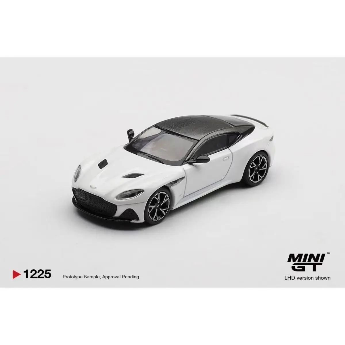 Diecast MINIGT 1:64 Scale DBS White Alloy Car Model