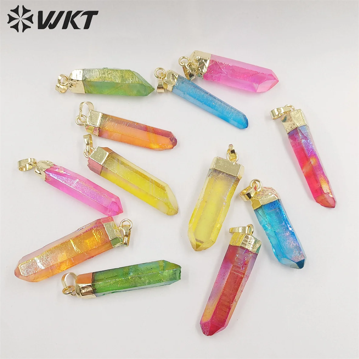 

WT-P490 WKT Gorgeous Natural crystal quartz point Aura pendants Beautiful Aura crystal pendants with gold electroplated