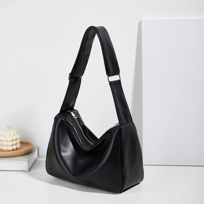 

Leather Women's Soft Leather Commuter Tote Bag