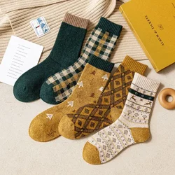 Women Wool Socks Winter Warm Retro Korean Style New Fashion Casual Cute Thick Wool Crew Socks Plaid Long Girls High Quality