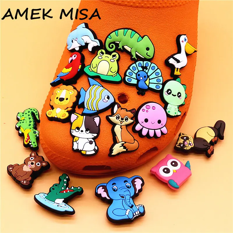 1pcs Cute Animals PVC Shoe Charms Bear Cat Owl Frog Fox Accessories Shoe Buckle Decorations Fit Bracelets Children Gifts