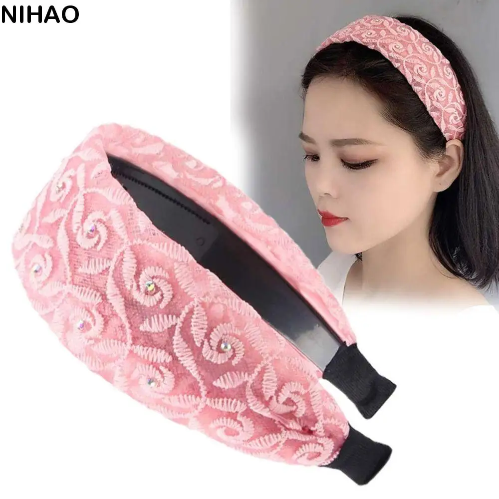 

Retro Crystal Women Hair Hoop Wide Side Embroidery Lace Headband Tooth Non Slip Mother Hair Hoop New Headwear