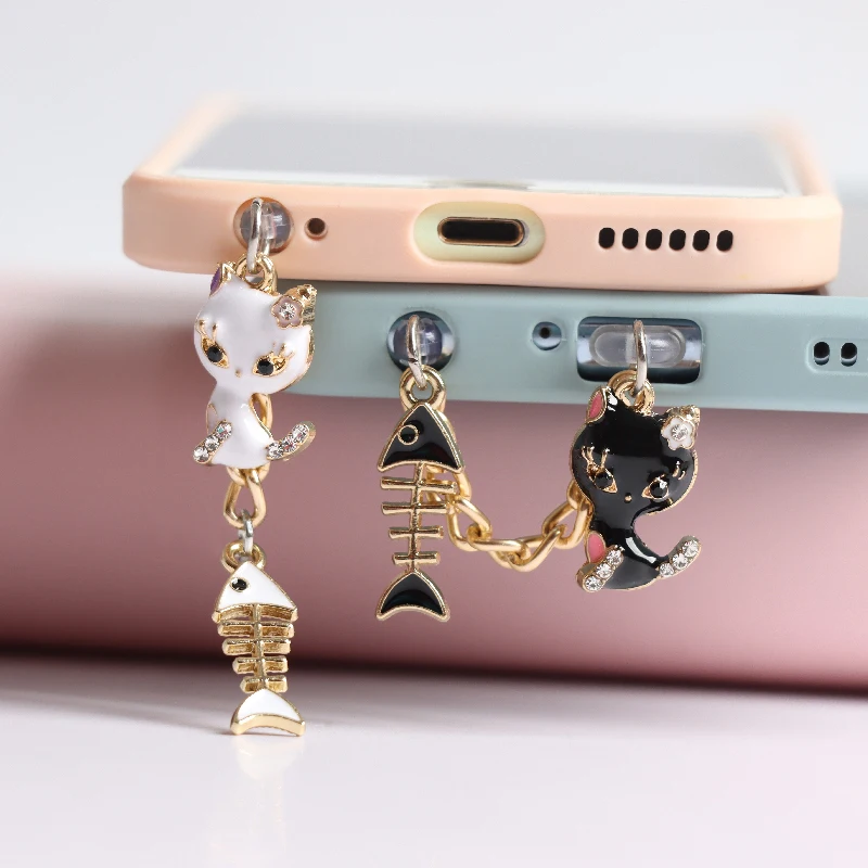 Rhinestone Cat Phone Dust Plug Charm Pendant Anti Dust Cap Kawaii Charge Port Plug For iPhone Type C Dust Protection Stopper