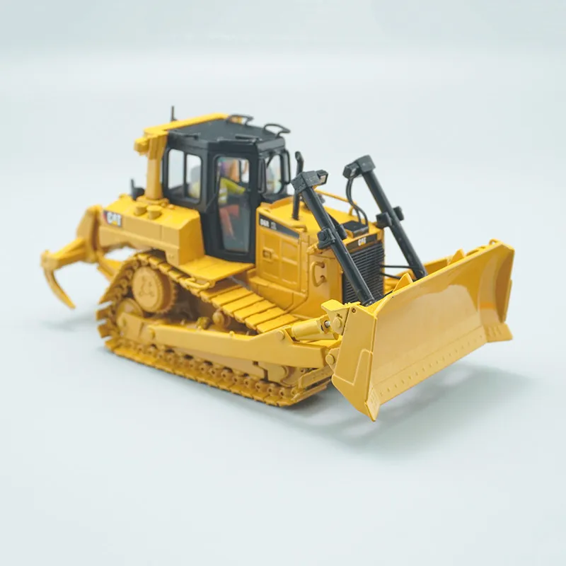 DM Diecast 1/50 Schaal Caterpillar D6R XL Auto Model Kat Spelen Voertuigen Legering Techniek Voertuig Speelgoed voor Jongens Originele Doos Gift