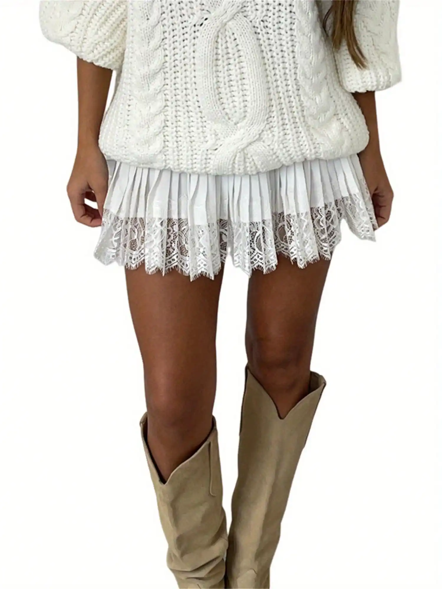 

Белая плиссированная мини-юбка с кружевной отделкой, свободный крой, А-образный силуэт