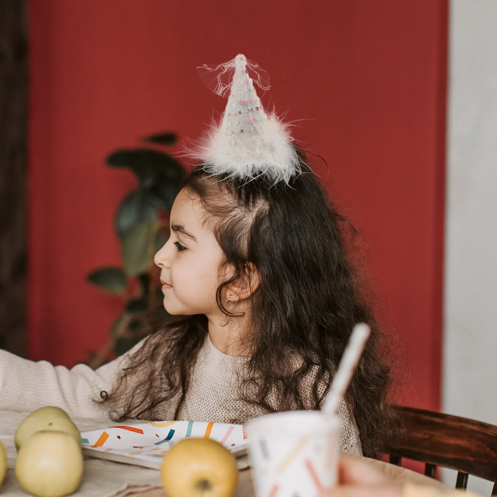 

Заколка-шляпка для волос для девочек на день рождения, милая блестящая праздничная заколка для волос, аксессуар для танцев и карнавала, причудливая заколка-шляпка для девочек