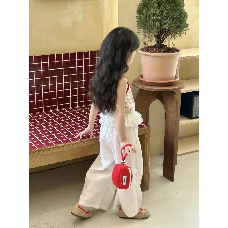 Ensemble deux pièces pour petites filles, gilet à bretelles en forme de cœur + pantalon décontracté, garniture en dentelle, tenue à la mode, nouvelle collection été 2025