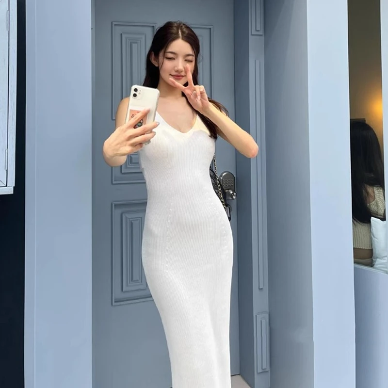 

Korean Style V-Neck Long Knitted Dress Hollow Back Design Slim Fit Maxi Dress Commute Style Women's Fashion 2026 Summer Autumn