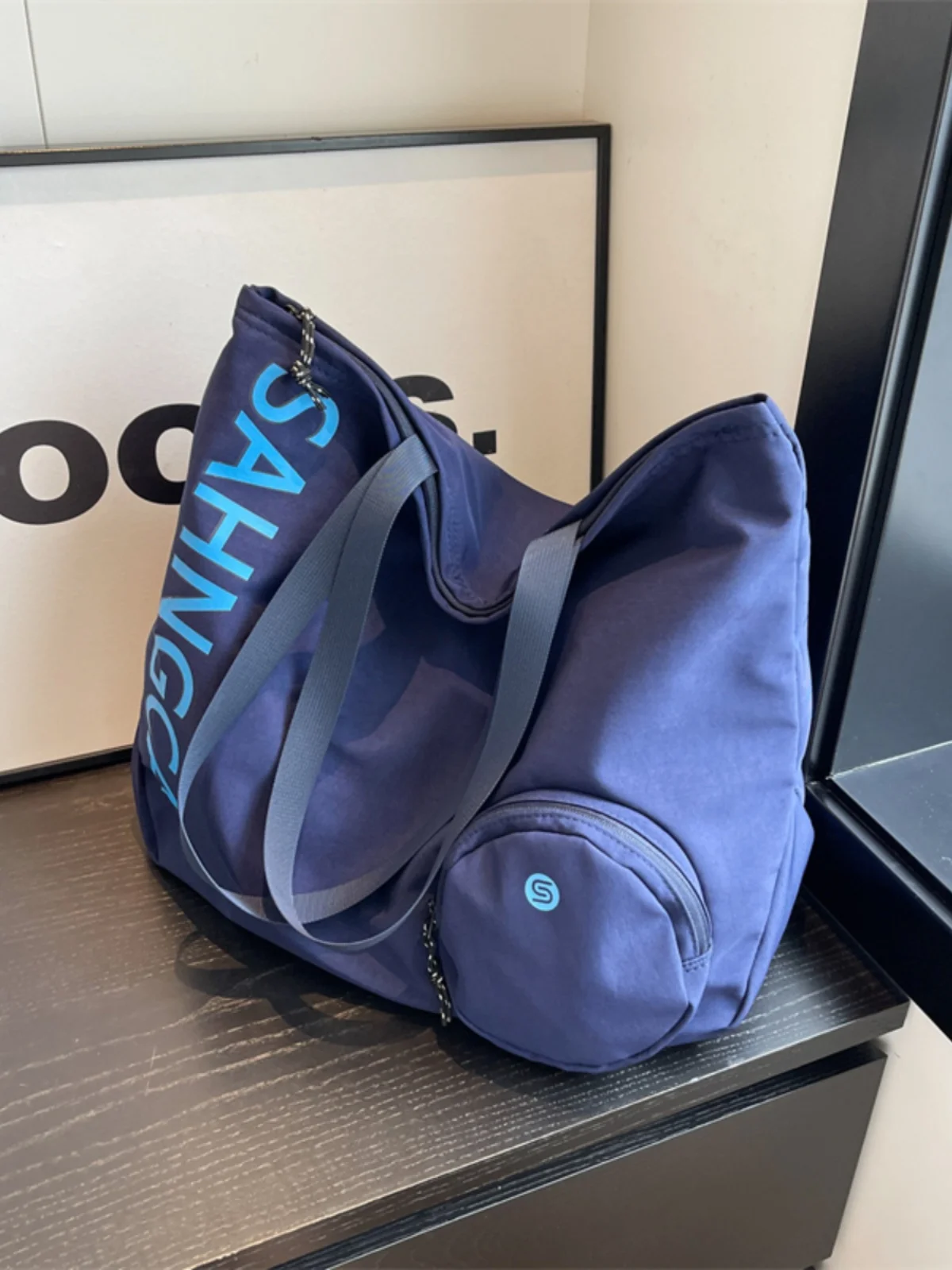 bolsa-de-ombro-feminina-grande-capacidade-azul-klein-para-viagem-casual-sacola-da-moda-2026-novo-estilo-com-alca-dupla-e-fec
