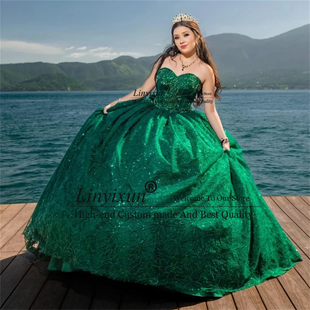 Green Ball Gown Quinceanera Dresses With Shiny Appliques Lace Princess Crystal Beading Bow Corset Sweet 16 Vestidos De 15 Años