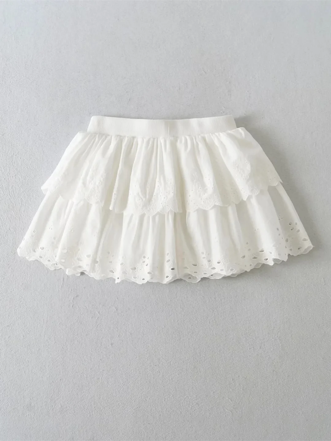 Weißer Spitzenbesatz Rock Damen Mode 2025 Neuer Sommer Spicy Girl Patchwork A-Linien Flauschiger Rock Ultra Mode Rock