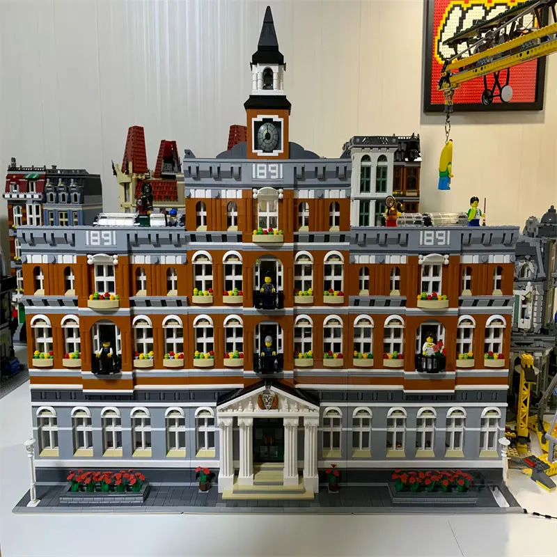 Creative Expert Modular city 3-story Town Hall office Room Bell Tower Street view 15003 Building Blocks Bricks Toy Xmas Gifts