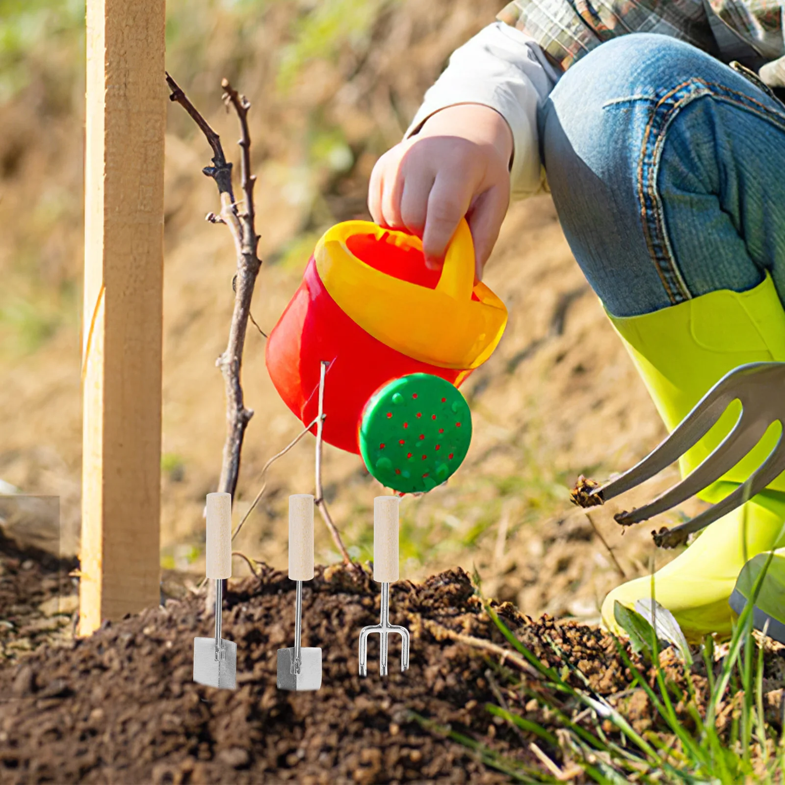 WESIEVYA Conjunto de ferramentas de jardinagem para casa de bonecas em miniatura com regador para acessórios de casa realista, 4 unidades