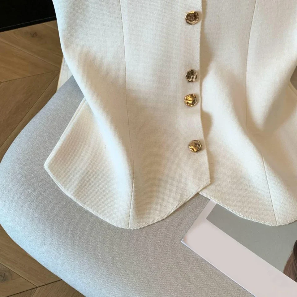Women Korean Y2K Style Knitted Vest with V Neck Sleeveless Crop Cut for Modern Tunic Looks in All Season Layering Option