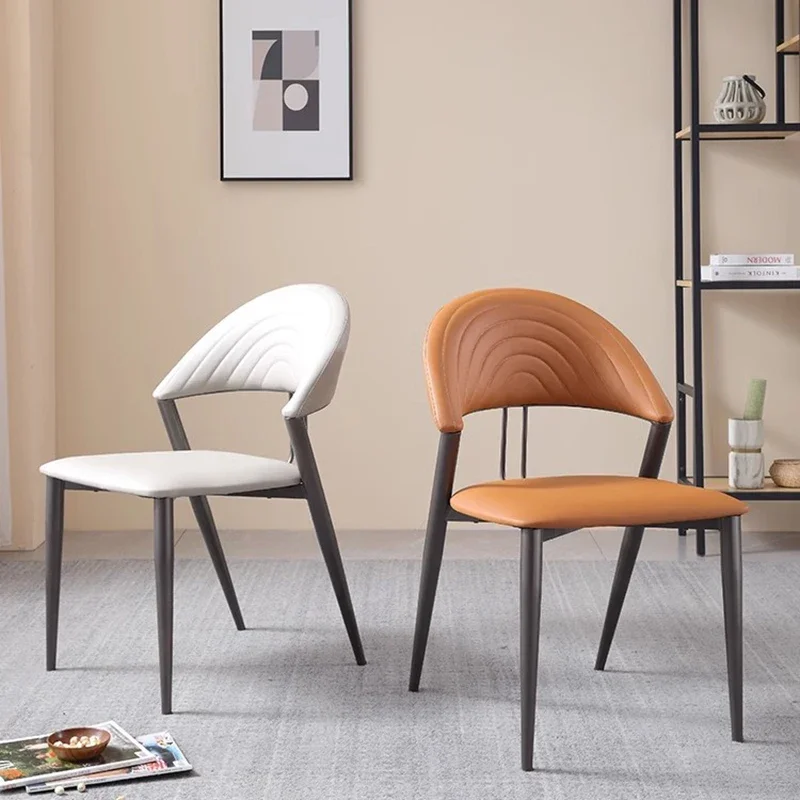 Sedie da pranzo con gambe in metallo comoda sedia da giardino per ristorante nordico imbottito salone di bellezza Casa Prefabricada Comedor Furniture