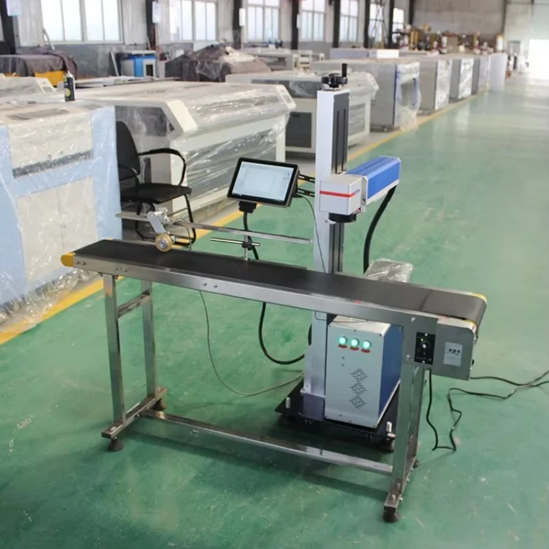 Flying Fiber Laser Marking Machine Engraving On PET PVC Plastic Bottles pipe Materials 30W 50W Factory Production Line