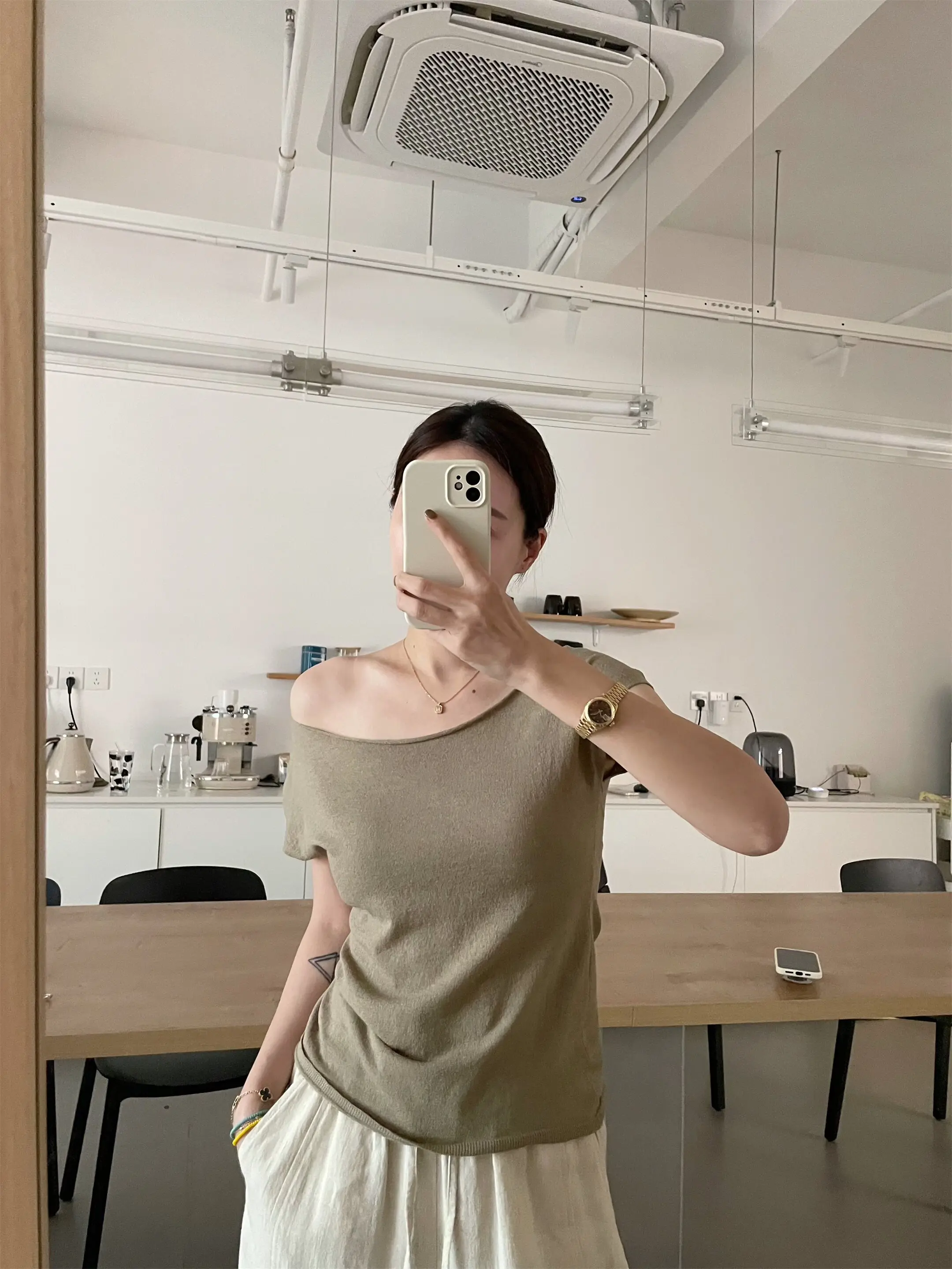 

Elielim Lazy Afternoon Knitted T-Shirt Women's Loose Fit Short Sleeve One-Shoulder Linen-Like Rayon Regular Length Pure Color