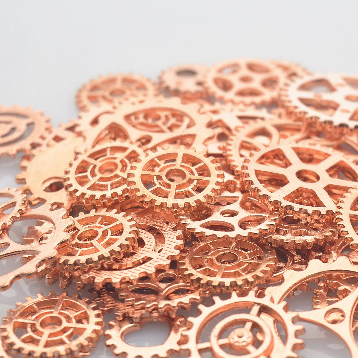 

100g Gear Charms Alloy 2x2x01cm Safe Material Scrapbooking Necklace Pendant DIY Jewelry Making Supplies Steampunk