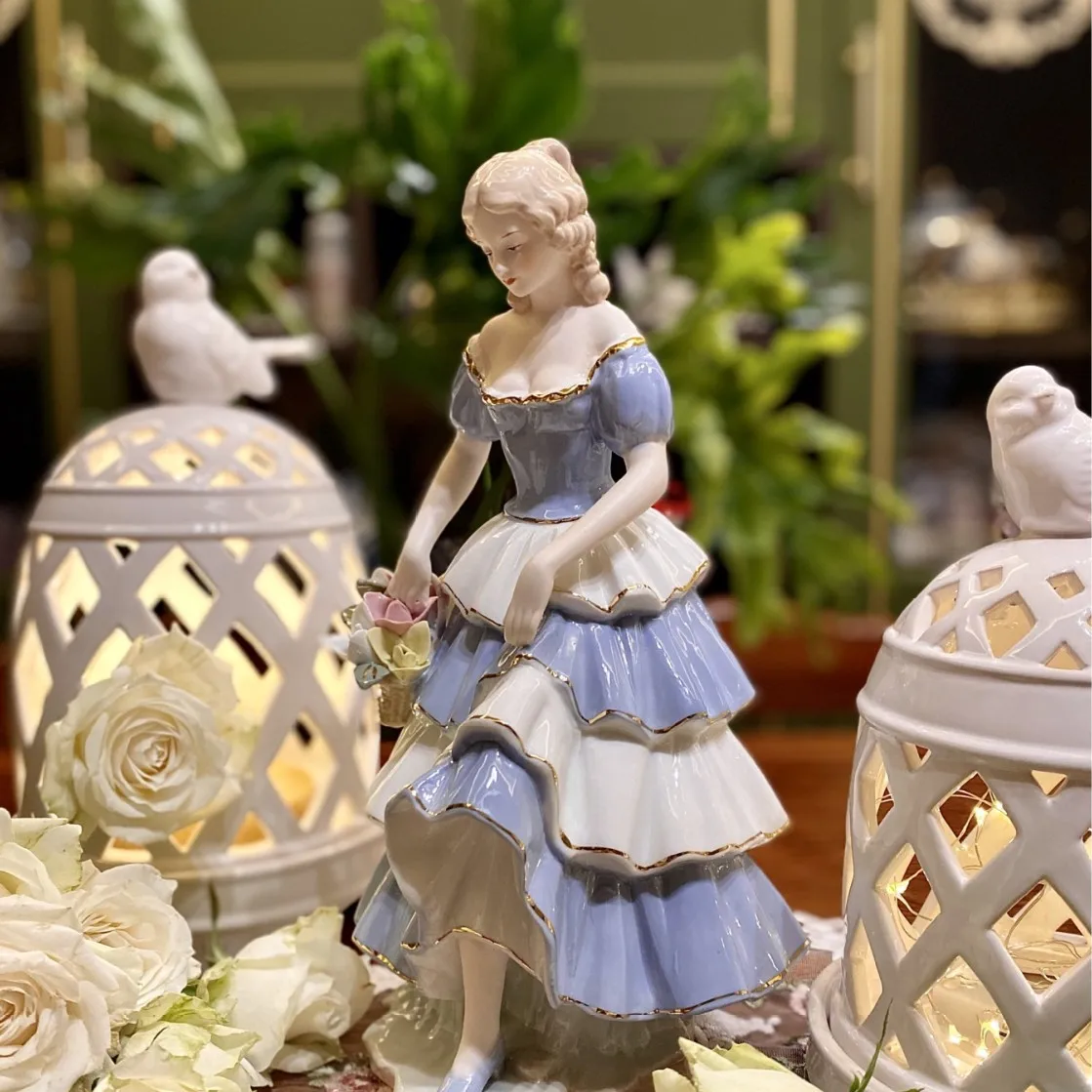 *-*Character decorations, creative home furnishings, European style Western ornaments, living room TV cabinets, wine cabinets.