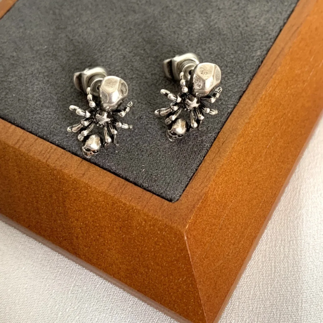 Spider skeleton stud earrings for women punk gothic earrings insect cute jewelry for teenage gilrs new in 2026