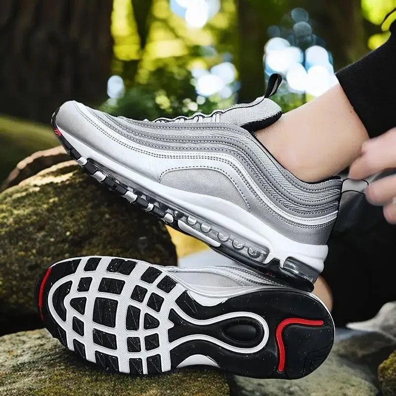 

Универсальная и популярная повседневная спортивная обувь, модные и удобные студенческие кроссовки на мягкой подошве.