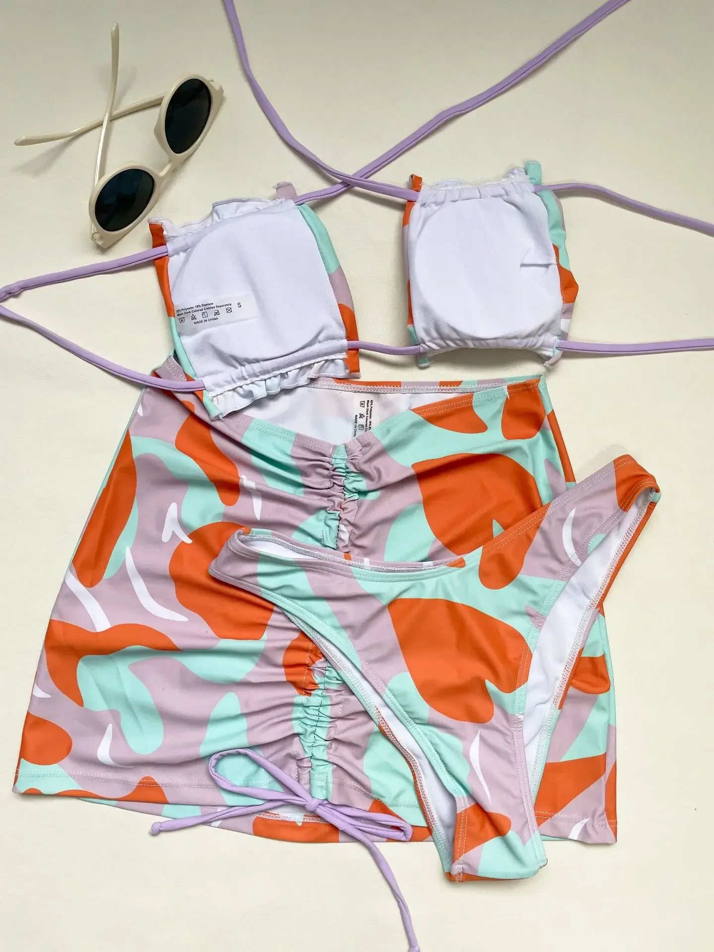 Traje de baño plisado con volantes, conjunto de Bikini estampado de 3 piezas, traje de baño para vacaciones en la playa, falda de cintura alta, traje de baño con cordón 2025