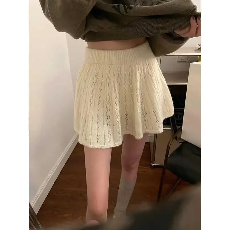 Gentle Style Knitted Short Pleated Skirt, Autumn and Winter New Style, Sweet and Spicy Style, High Waist Slimming Skirt