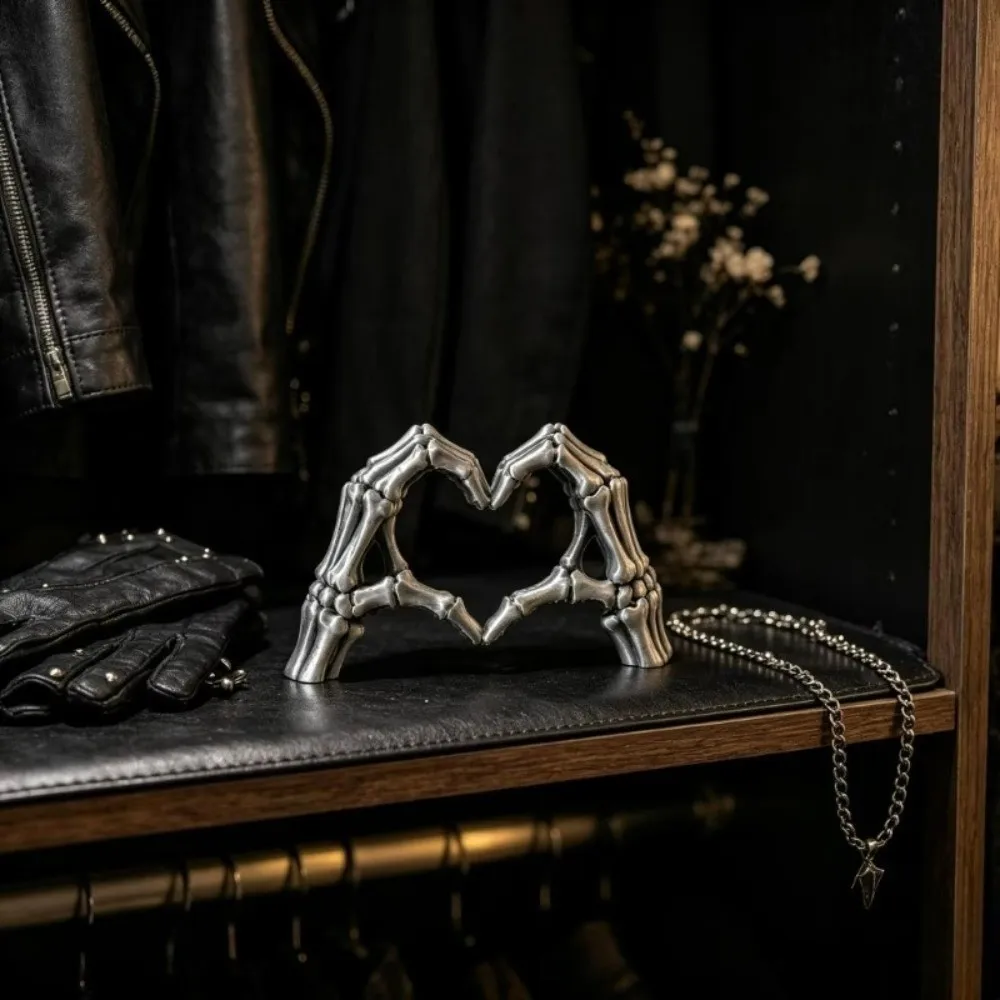 3D-Printed Halloween Skeleton Hand Heart Figurine Gothic Realistic Skull Finger Heart Statue Dark-Style Romantic