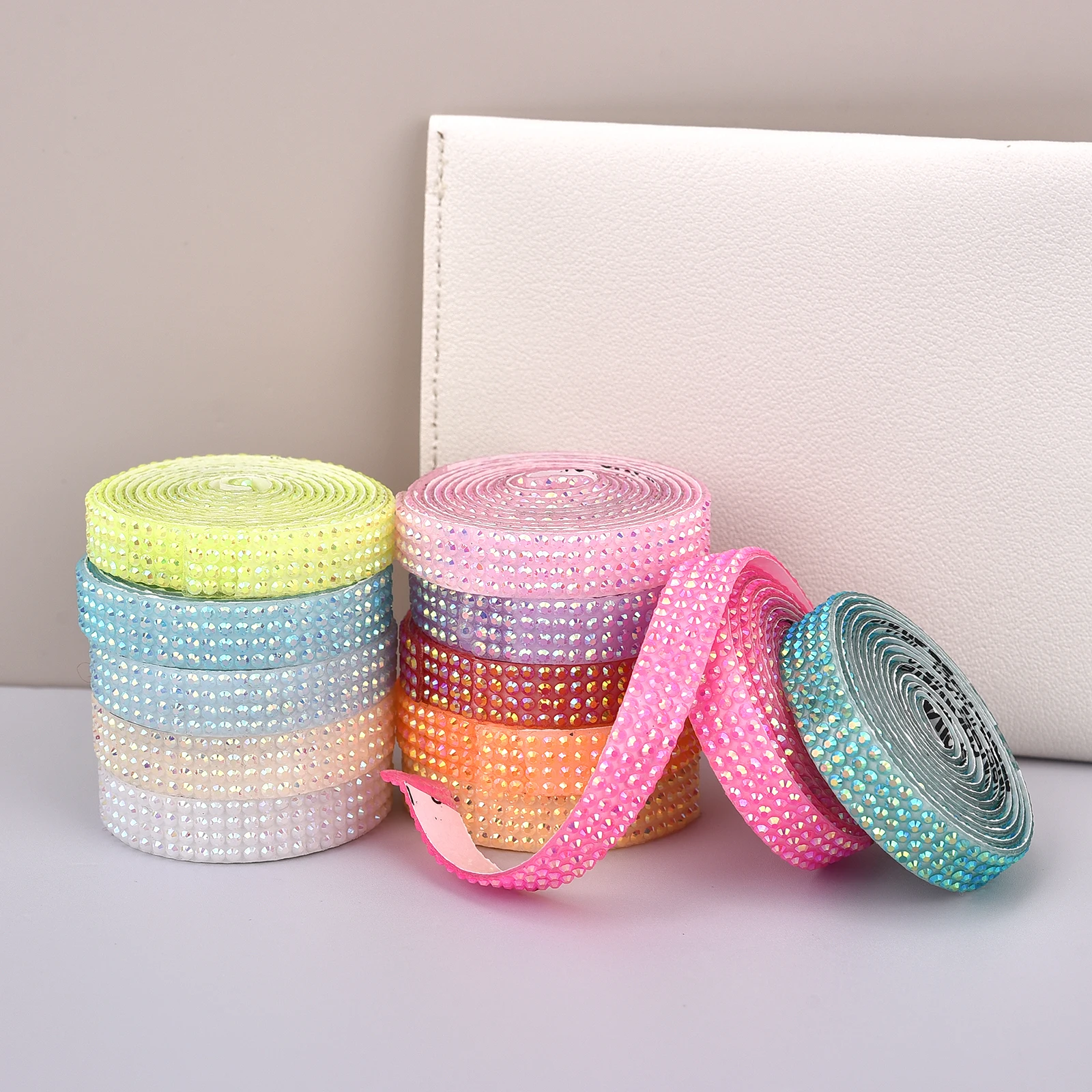 

0.9cm Rhinestone Sticker Self Adhesive Crystal Ribbon DIY Rhinestone Sticker for Arts Crafts Handmade Event Car Phone Decoration