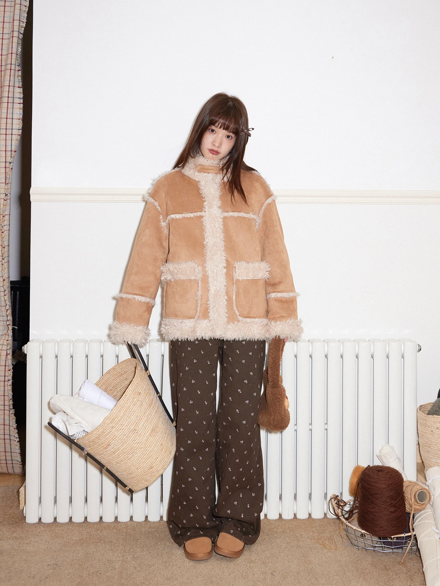 Casaco de pele de orelha de lapela retro feminino inverno thiened quente superior pele intercada outerwear camurça veludo solto ajuste longo sve