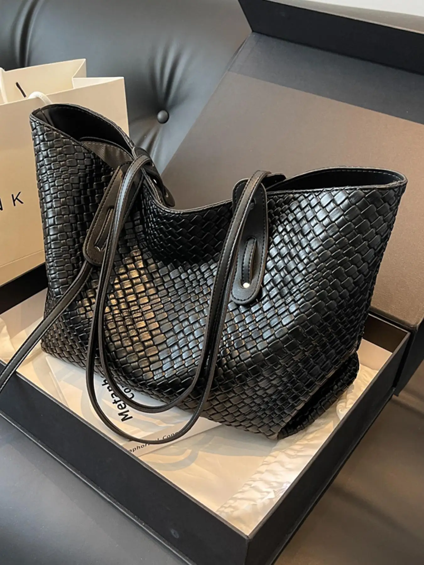 

Retro Fashion Classic Solid Color Pu Woven Rhombic Lattice Design Double Handle Single Shoulder Large Capacity Tote Bag