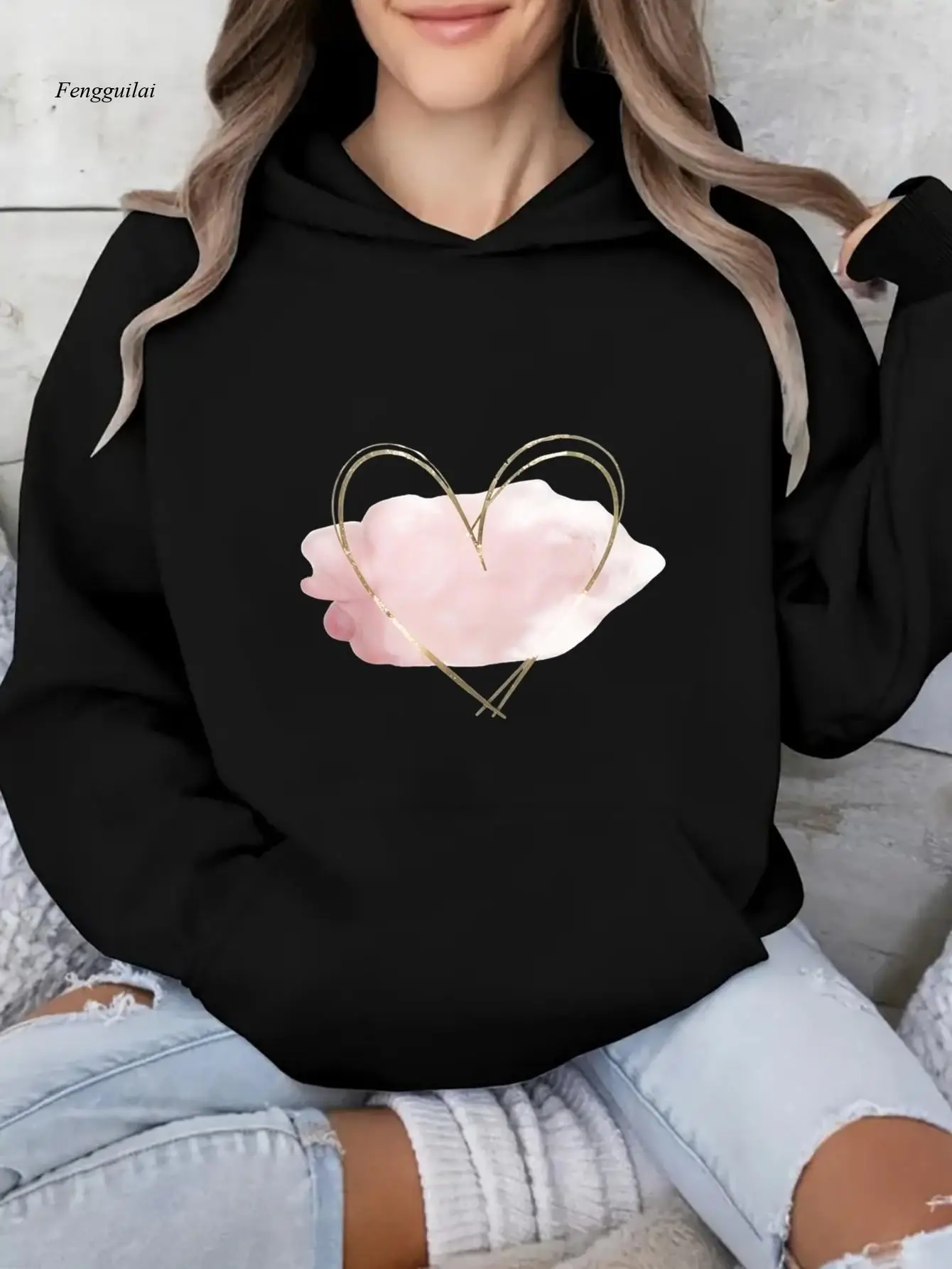 

Толстовка с капюшоном «Сердце и облако» на День святого Валентина — розовый, черный пуловер с принтом «Сердце и облако» и карманом-кенгуру