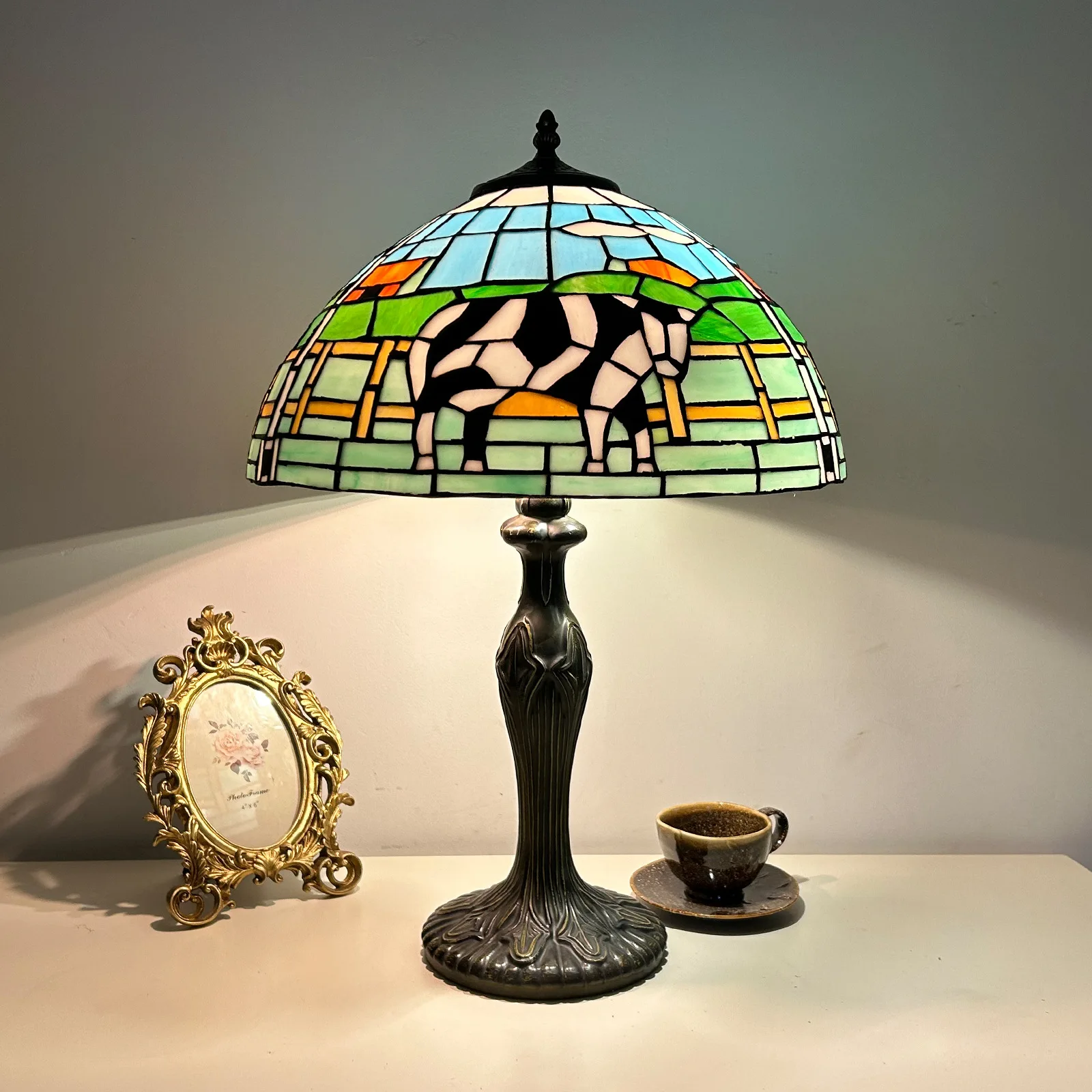 

16inch 40cm Tiffany Stained Glass Cattle Flowers Lampshade Mediterranean Dome Study European Table Lamp Luxury Lighting Fixture