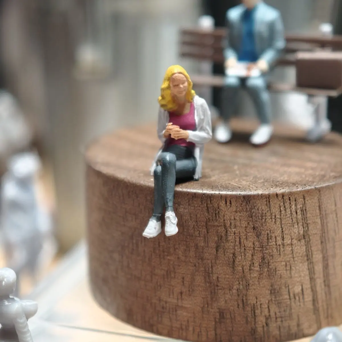 1/64 Figurina in miniatura in resina Forrest Gump modello di scena di auto Diorama