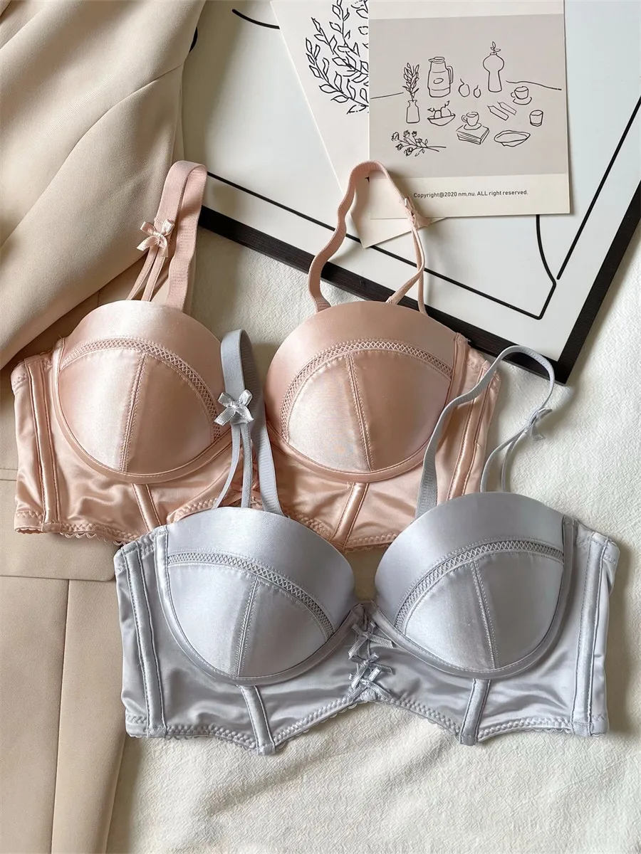 French retro girl bra detachable satin bra bra small bosom close-up no rims French bra set