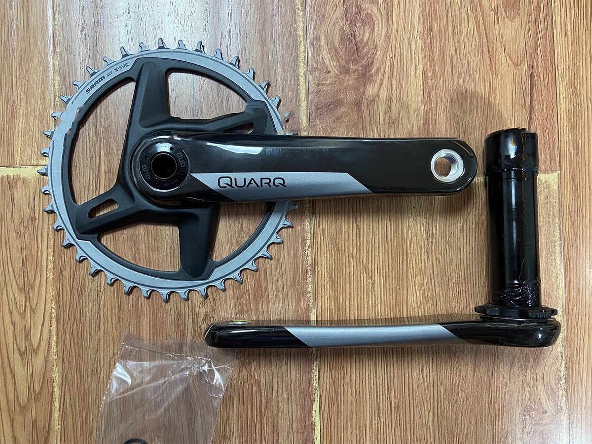 

QUARQ DUB D2 XPLR Crankset 12 SPEED 45.0mm CHAINLINE COMPATIBILITY All SRAM Road DUB BBs 107 BCD