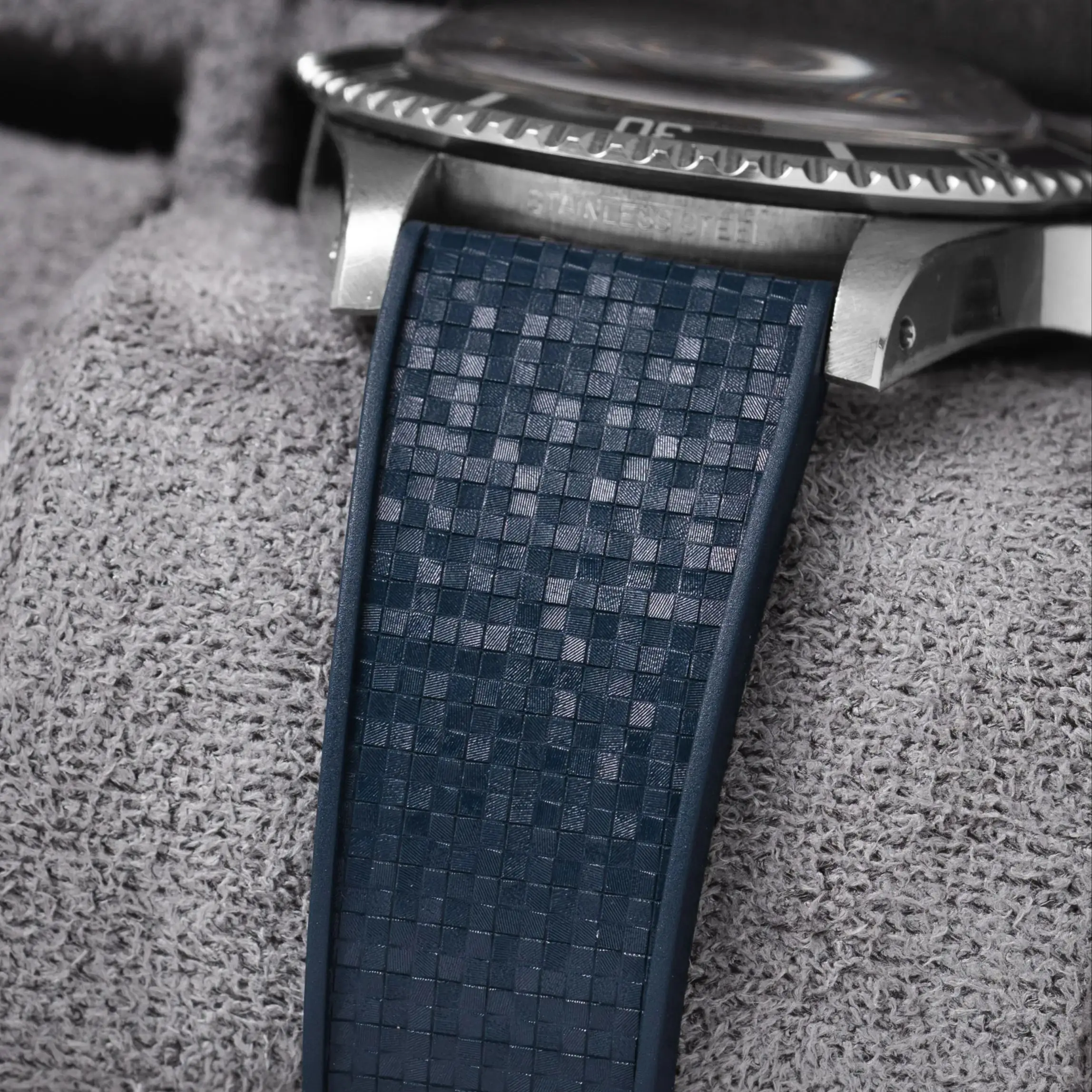 16 مللي متر 18 مللي متر 19 مللي متر 20 مللي متر 21 متر 22 مللي متر 23 مللي متر 24 مللي متر CTS FKM ساعة مطاطية حزام ل كارتييه رولكس Datejust مع مشبك قابل للطي مقاوم للماء