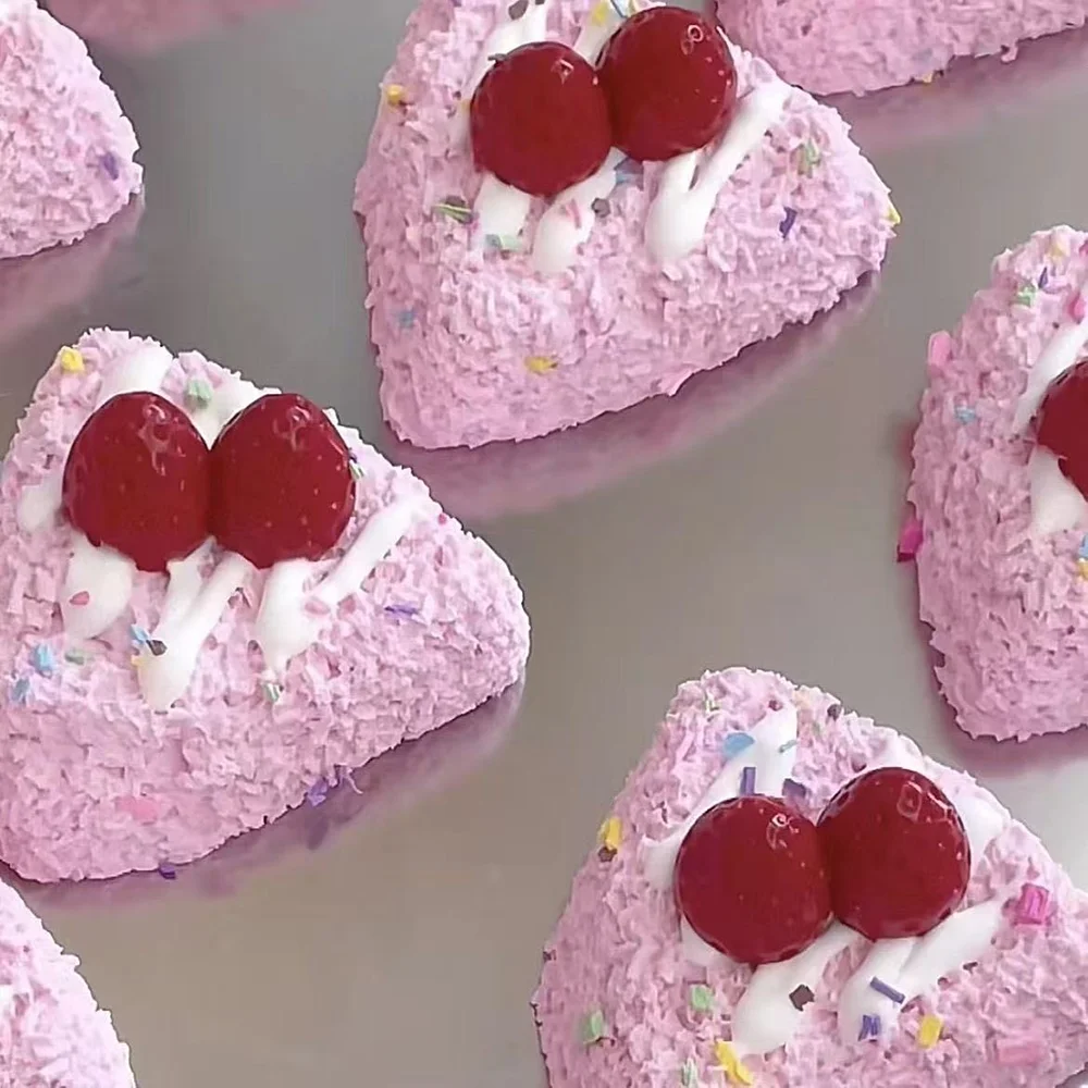 1pc Strawberry Cream Triangle Cake Soft Sculpture Alleviate Daily Stress Tension Stress Relief Slow Rebound Simulated Gift Toy.