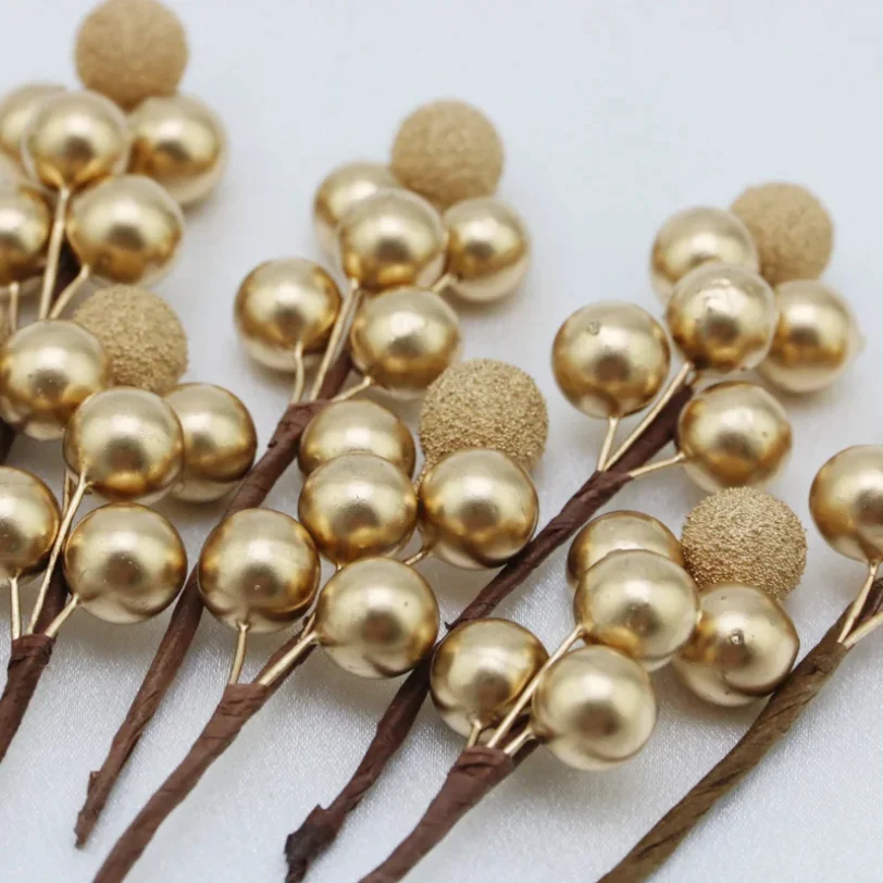 

(10 Pcs/pack) 10cm Christmas Tree Berry Decoration Simulation Yangmei Golden Berry Bouquet False Plant Wreath Home Decoration