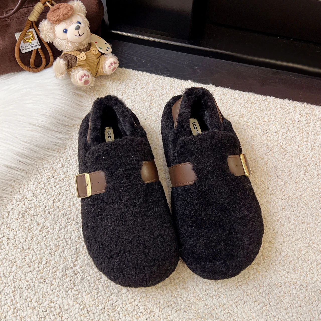 

Hairy shoes for women's outdoor wear in the winter of 2025, new velvet snow boots, bean bread shoes, fashionable cotton shoes