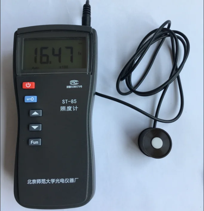 Illuminance meter ST-85 Visible light illuminance meter   0.1-199.9*103  lx automatic range of illuminance meter