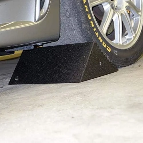 

RR-RC-5 5" Racer Wheel Chock，10"L x 10"W x 10"H