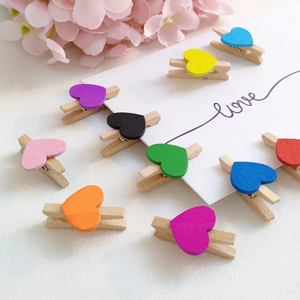 50Pcs 3cm Heart Shape Wooden Clips Photos Papers Clothes Postcard Clips Mini Clothespin Valentines Day Wedding Party Decorations