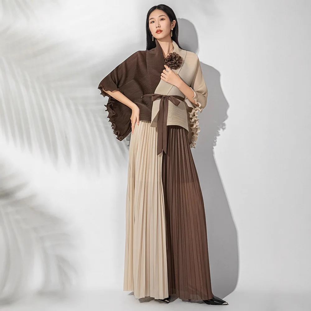 

2025 Autumn Suit Femininity Versatile Premium Fungus Edge Lapel Pleated Design Top Long Skirt Two-piece Set