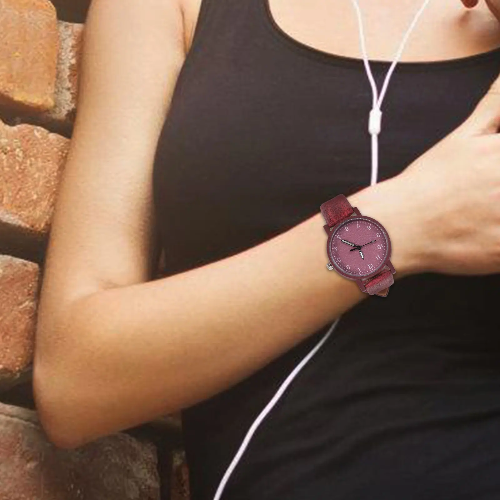 1Pcs Quartz Watch Red Simple Casual Wristwatch Silent Quartz Core Gift for Women Students Watch for Students