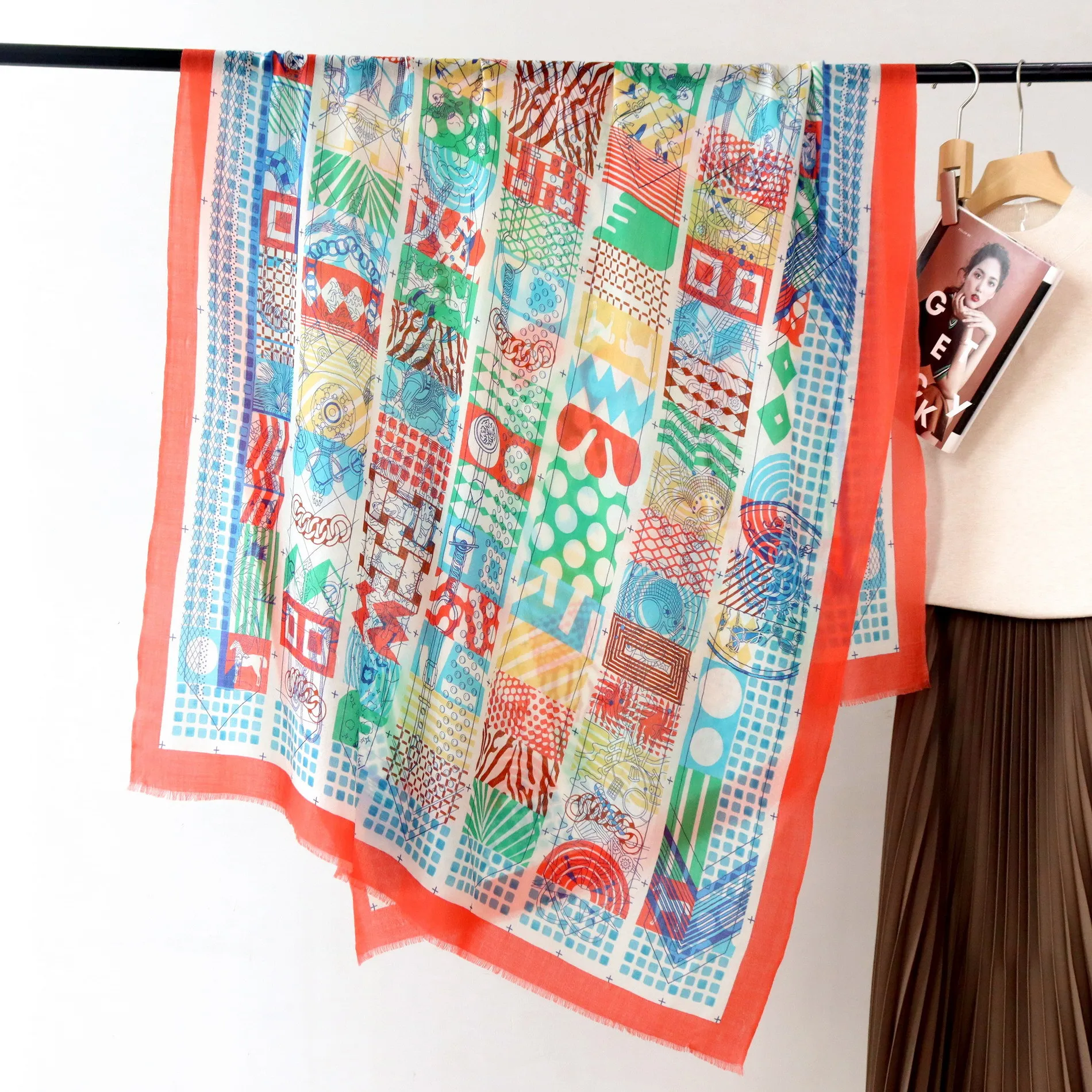 High-end Elegant Women's Exquisite All-flower Print Quality Water-soluble Wool Handmade Fringe Warm Soft Long Scarf Shawl