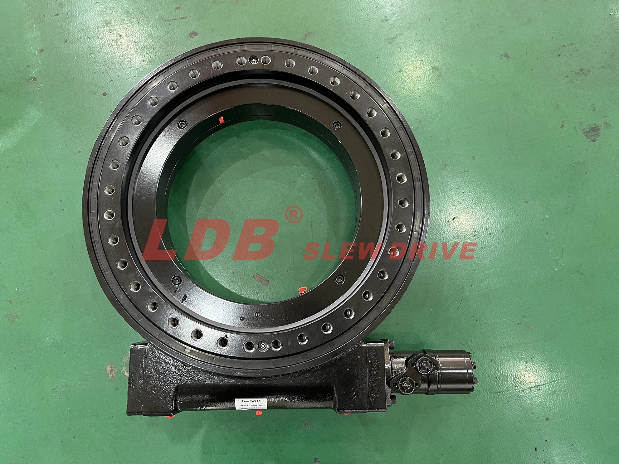 The LDB WE21A Slewing Drive Boasts Stable and Reliable Quality, and Has Been Exported to Many Countries Around the World.