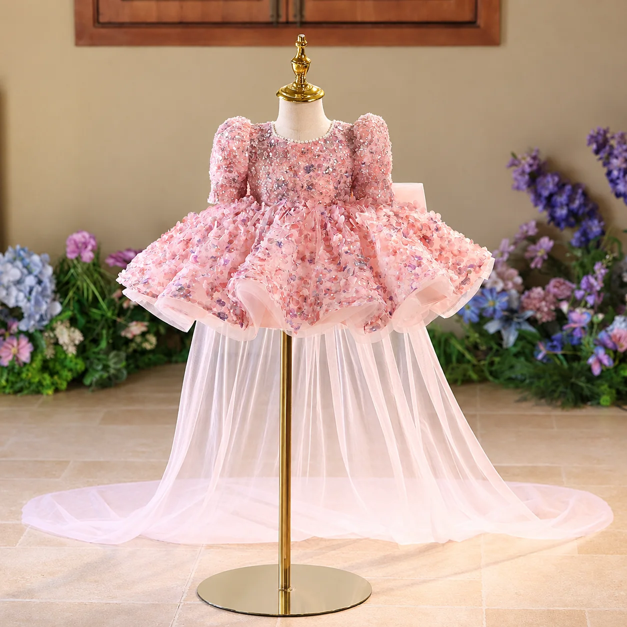 Light luxury and gorgeous girls' Christmas dresses, high-end banquets, girls' fluffy dresses, baby's first birthday party, laund